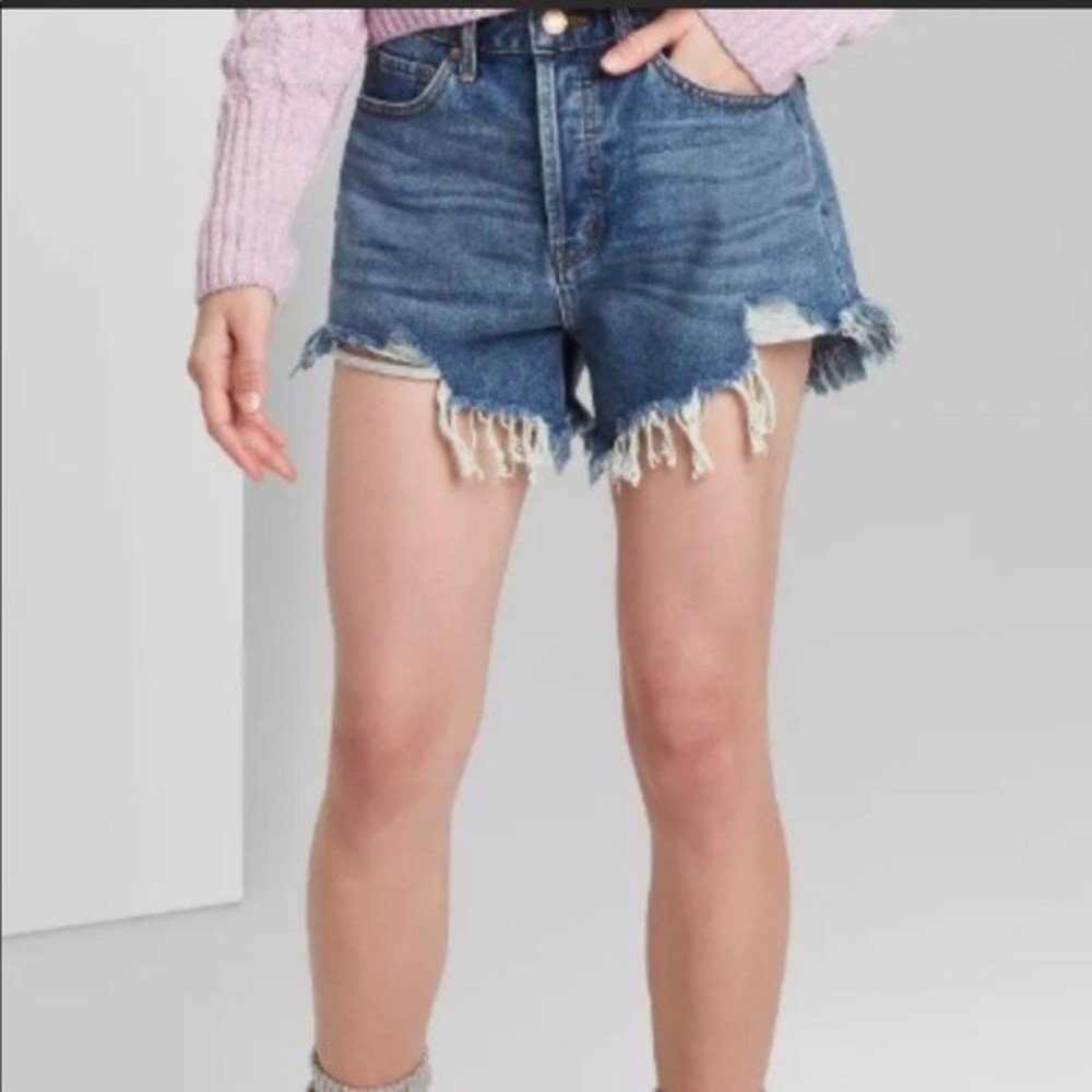 Wild Fable size 6 high rise distressed denim short